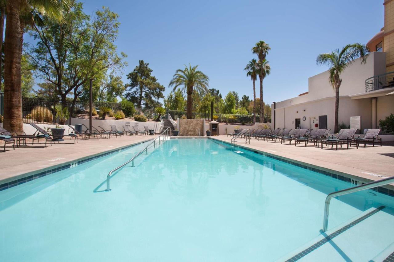 Embassy Suites By Hilton Phoenix Biltmore Экстерьер фото