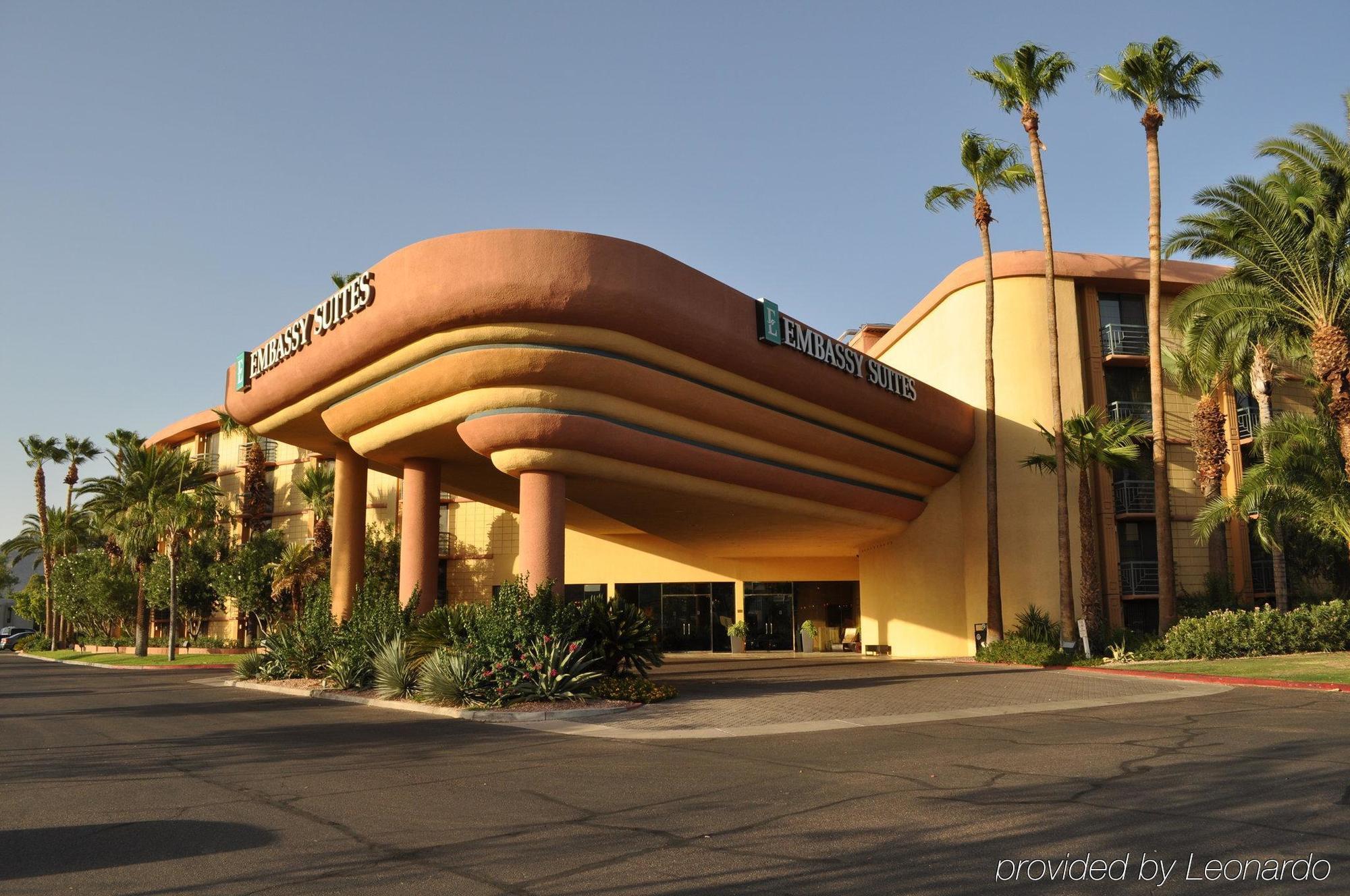 Embassy Suites By Hilton Phoenix Biltmore Экстерьер фото