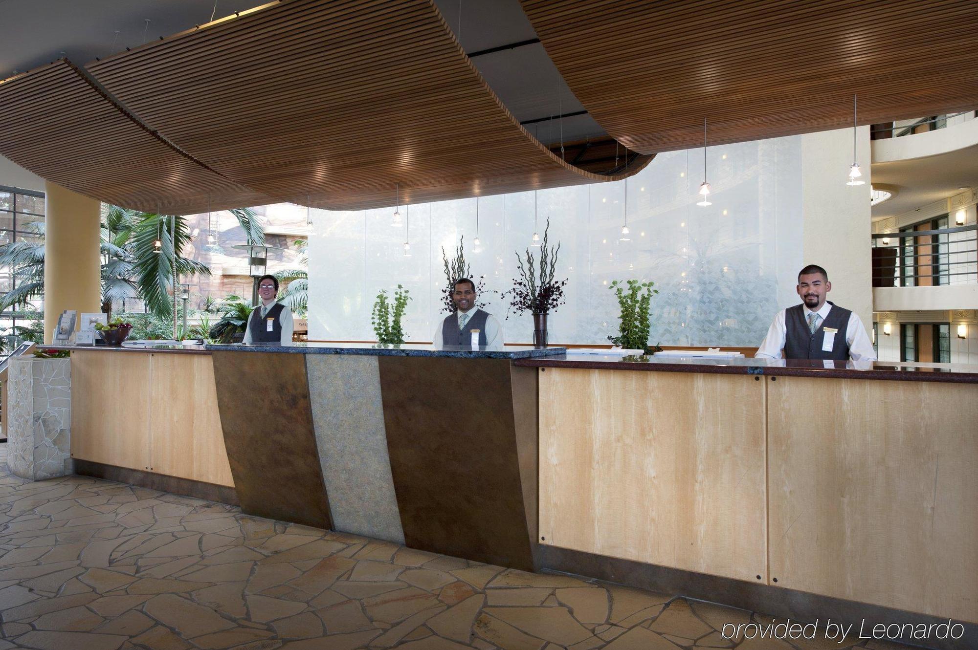 Embassy Suites By Hilton Phoenix Biltmore Экстерьер фото