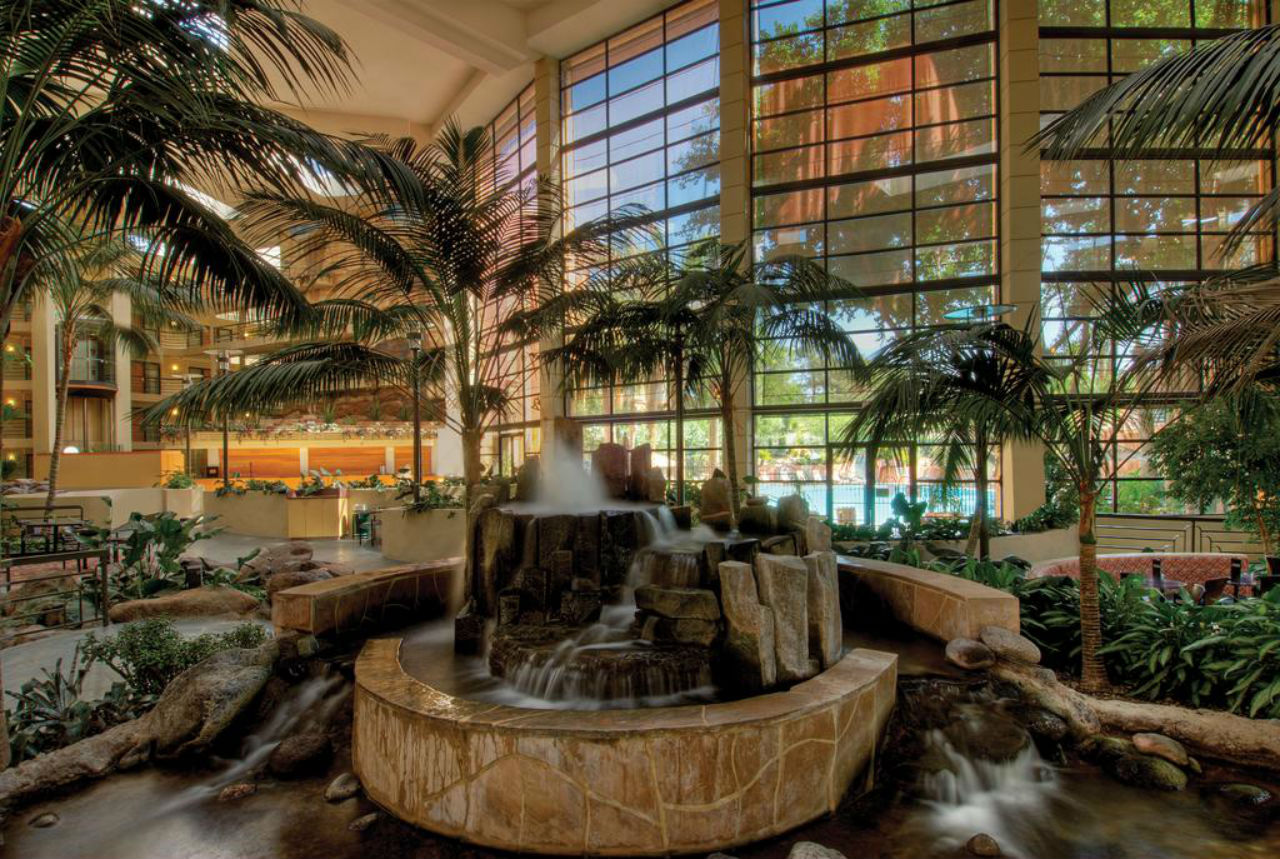 Embassy Suites By Hilton Phoenix Biltmore Экстерьер фото